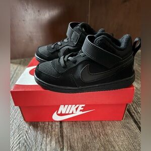 Nike Kids Black Sneakers toddler nike court borough mid shoes